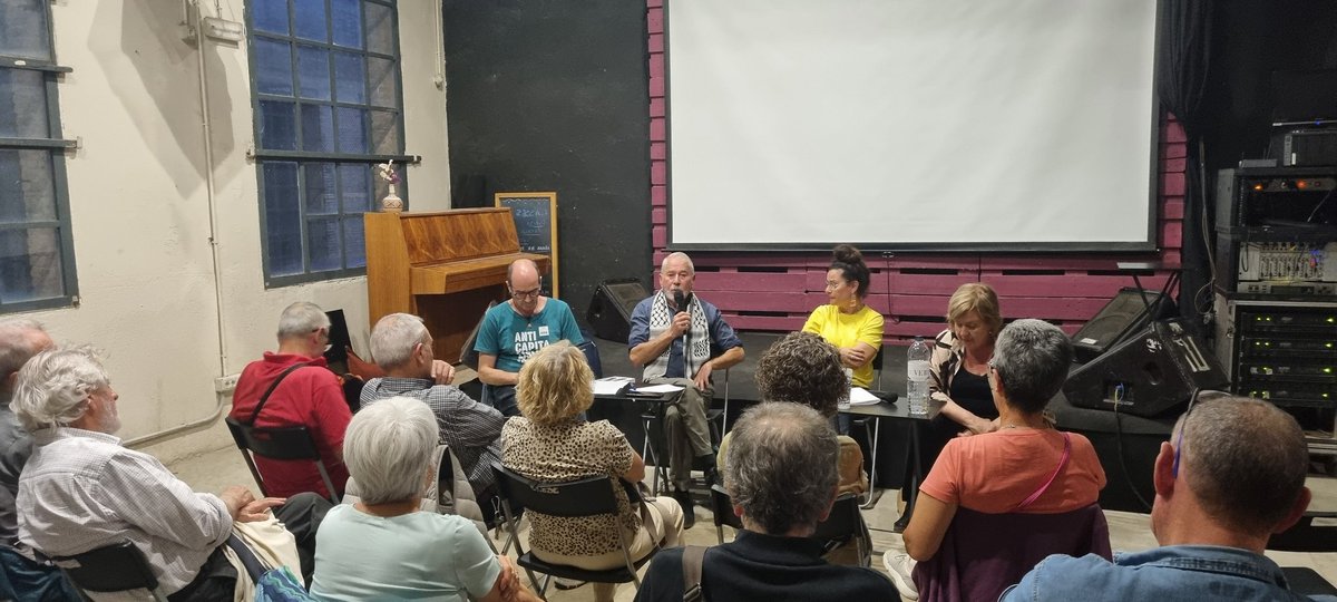 Martín Pretel, tracta de la revolució, la transició i el dret d'autodeterminació, x la presentació del llibre 'La Memoria reciente'. A l'Ateneu Candela de Terrassa. <a href="/FundacionNin/">Fundación Andreu Nin</a> <a href="/fan_catalunya/">Fundació Andreu Nin</a> <a href="/ateneuCandela/">Ateneu Candela</a> <a href="/traficantes/">Traficantes</a>