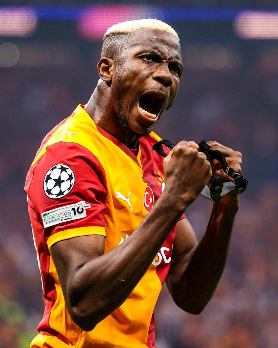 UTDMiro's tweet image. Show me the best striker your country have ever produced.

I will start : Victor Osimhen 🇳🇬