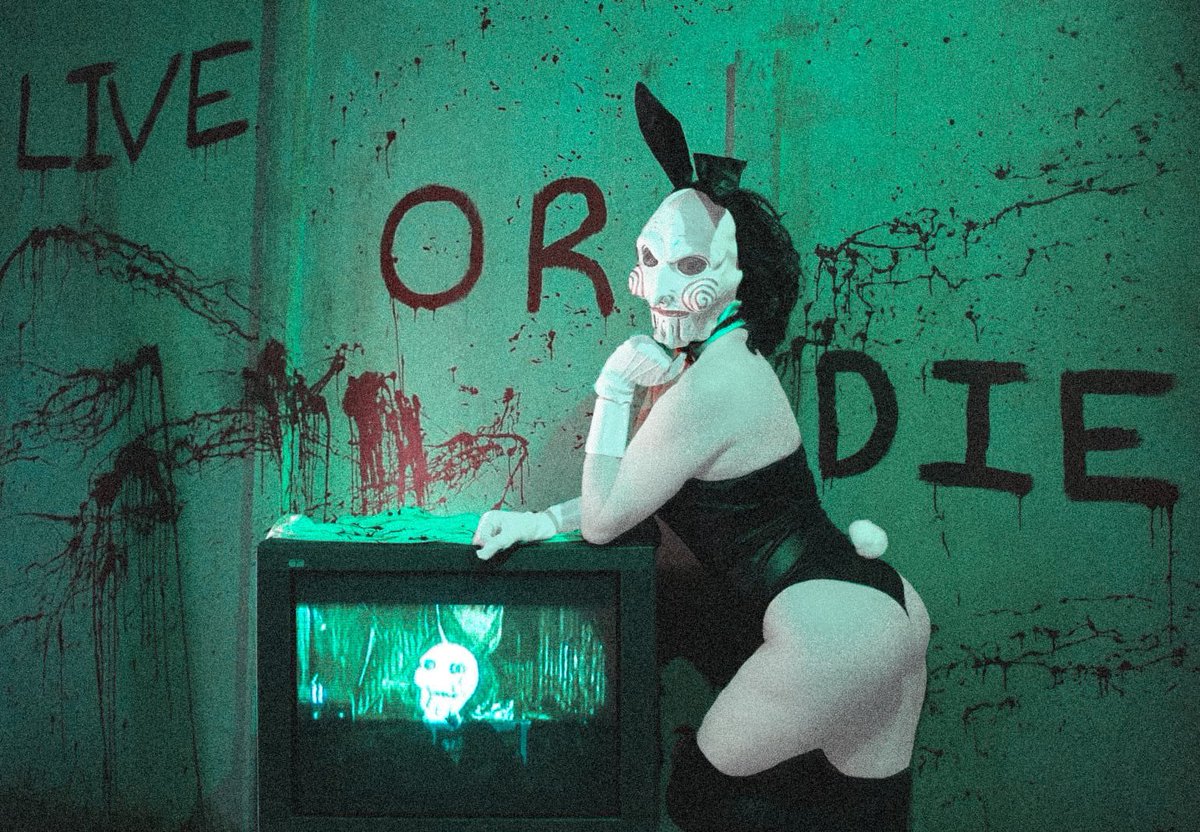 HadleighPainter's tweet image. Bunny Suit Billy the Puppet/ Jigsaw Cosplay from the Saw Franchise- I thought this was a fun little twist :p #billythepuppet #jigsaw #saw #bunnysuit #cosplay