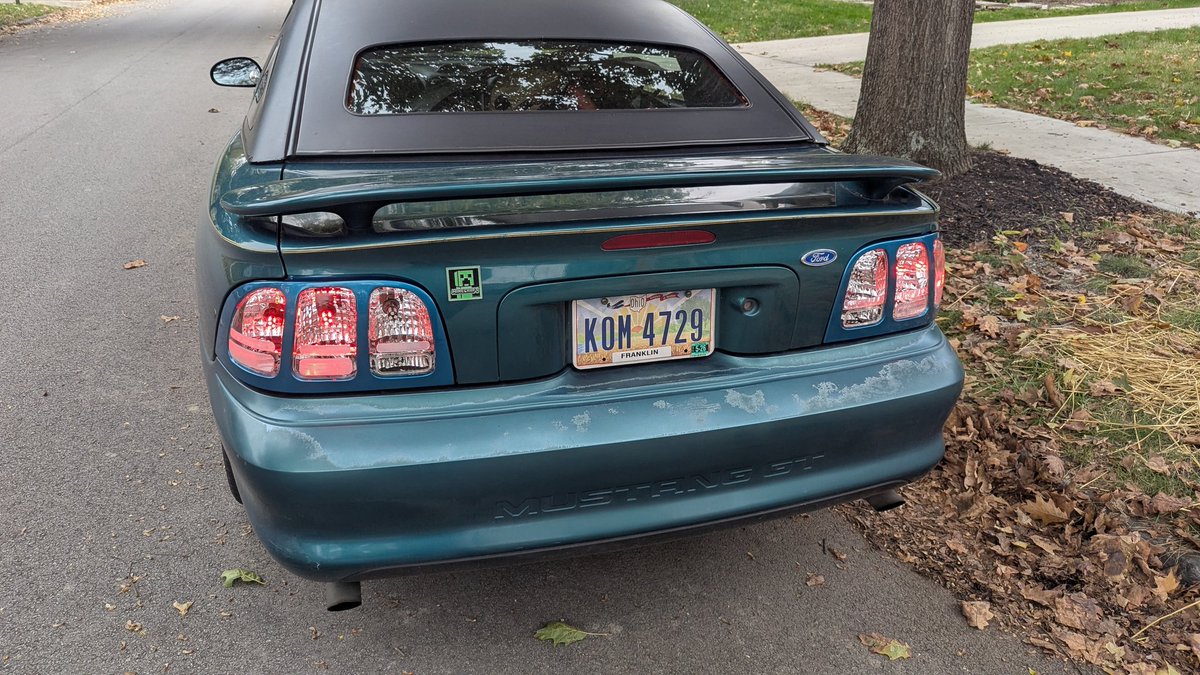 cassandracsgo's tweet image. i bought the wrong color paint still put them on the car tho gna repaint eventually
