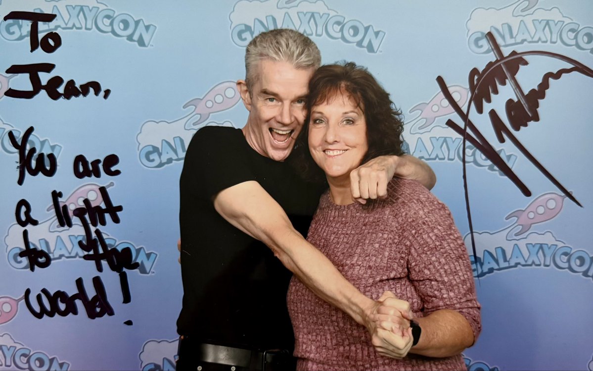 jeanbugc's tweet image. Thank you, @JamesMarstersOf , for the kind words and another wonderful, fun weekend at #GalaxyConStLouis! You are the BEST! 🥰