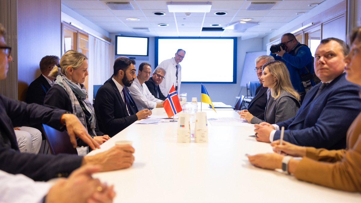 ZelenskaUA's tweet image. Today I am visiting the University Hospital of Oslo, one of the medical institutions that accepts Ukrainians for treatment under the #Medevac program. Here our wounded receive highly qualified care and a chance for full recovery. I am grateful to the Government of Norway and