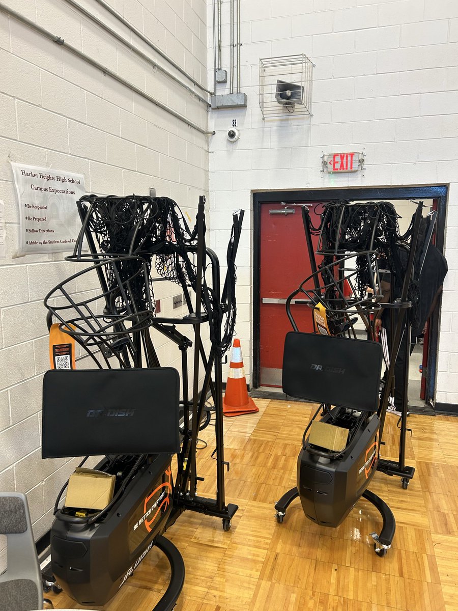 The_Ladyknights's tweet photo. Day 1 of the start to the season and we got 2 shooting machines @drdishbball
Great Day🏀🛡️
#retheshield https://t.co/QVxGYTbdbV