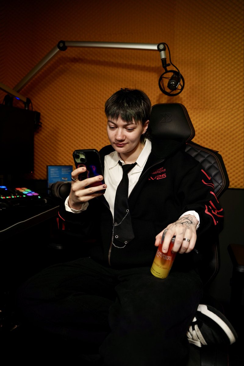 Giulijune tweet media