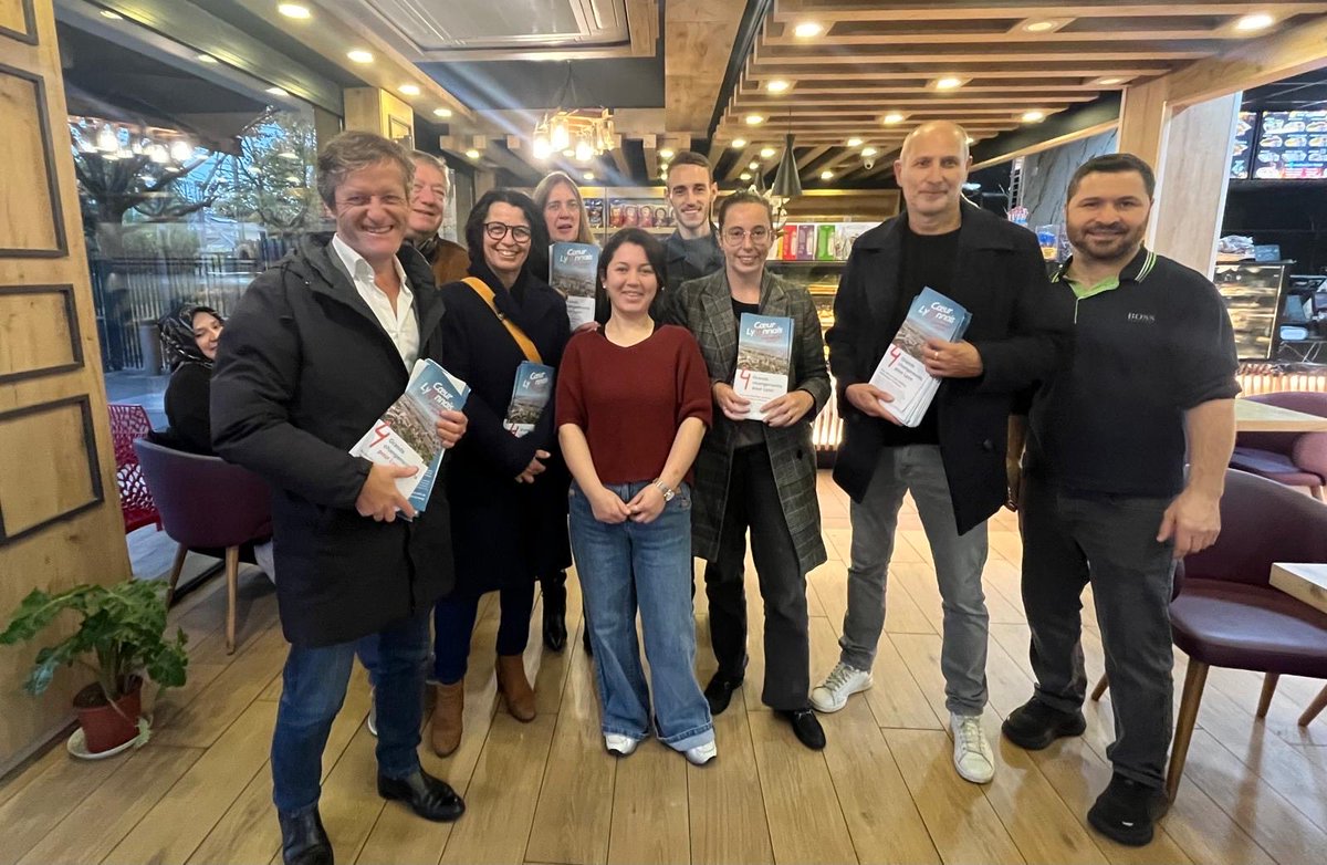 Plaisir ce soir d’aller à la rencontre de plein de <a href="/Coeur_Lyonnais_/">Coeur Lyonnais</a> du 5eme arrondissement ! 🚀

Avec <a href="/trudigoz/">Thomas Rudigoz</a> motivé à faire connaitre les propositions de <a href="/JM_Aulas/">Jean-Michel AULAS</a> 💪🏼