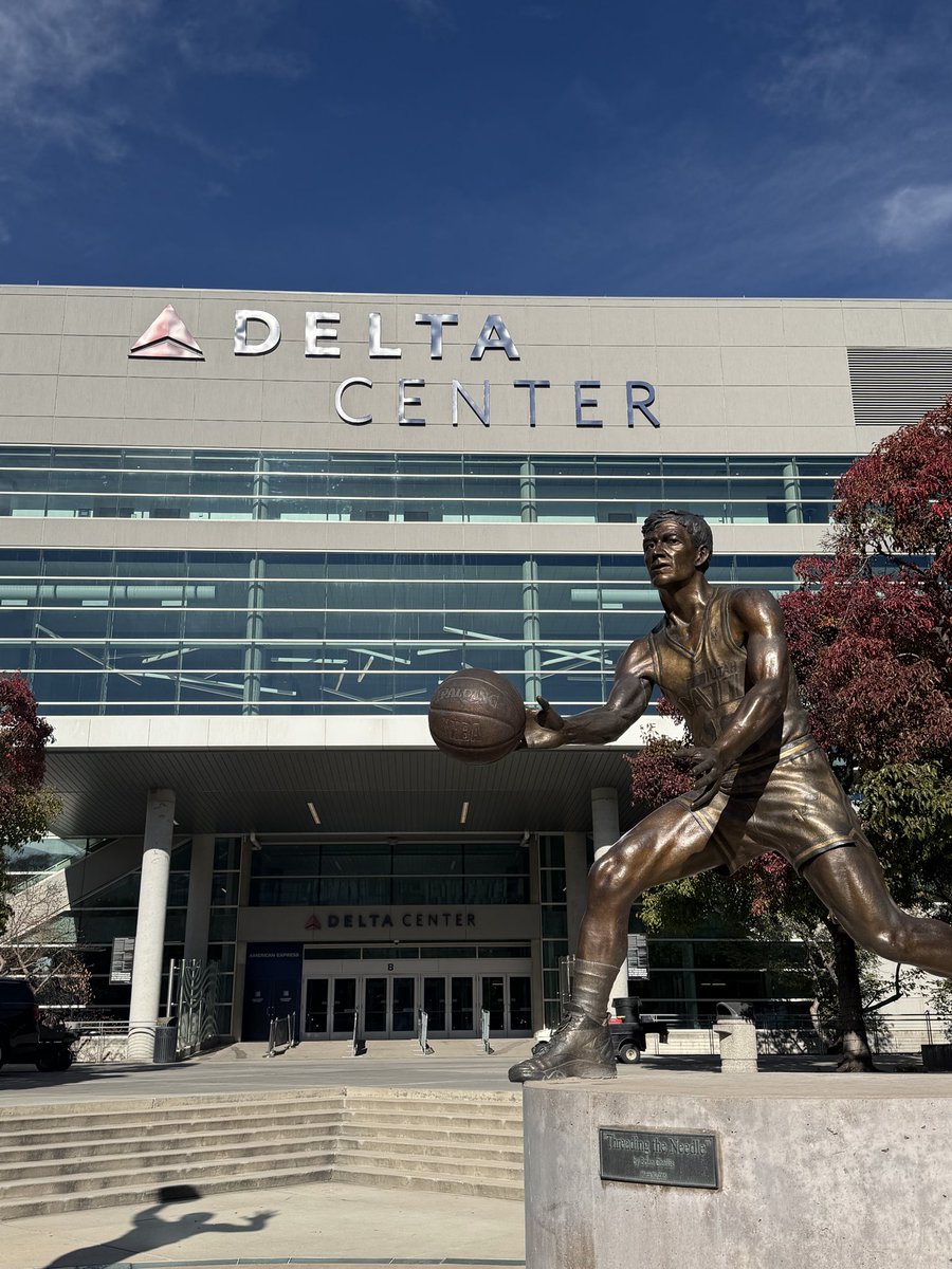 Opening night in Salt Lake on deck. So you don’t have to do your own research, we’re are on <a href="/FanDuelSN/">FanDuel Sports Network</a> coverage begins 5:30.