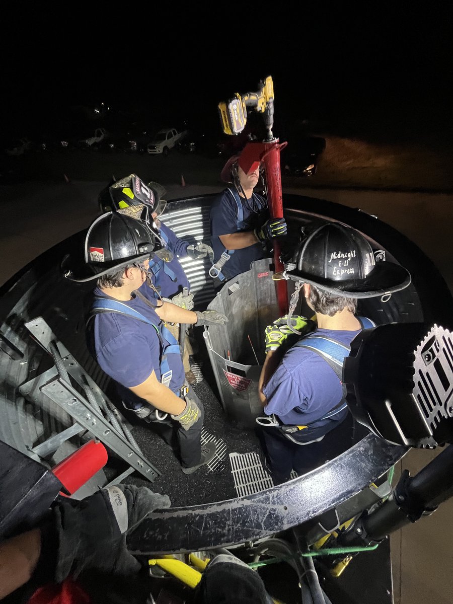 The Grain Entrapment Simulator traveled to the Centerville FD, where personnel received hands-on training on how to properly rescue an entrapped victim from grain. Centerville FD was especially excited for this training as the Farm Bureau Grain Elevator is right across the road!