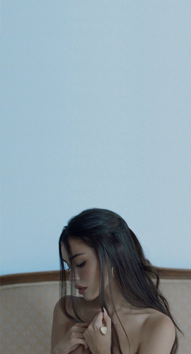 delia ₊˚⊹ 🪽 tweet media