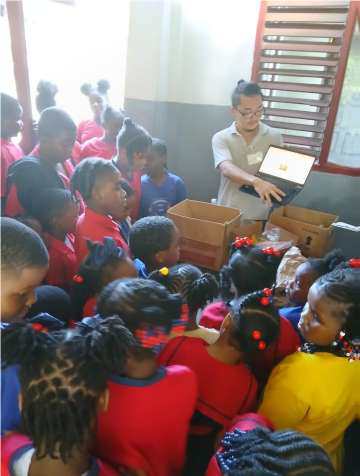 Toshiki Nakashima demonstrates a point about farming to a group from the 4H Clubs Portland. As at December 2024, approximately 475 volunteers have been assigned to Jamaica. Further information regarding the JOCVs can be found at jica.go.jp/english/overse…