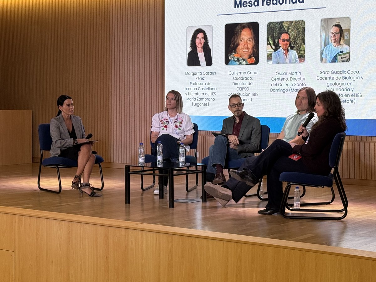 El pasado sábado tuve la suerte de conducir la Jornada Madrid5e, un evento que combinó ponencias, experiencias docentes y talleres prácticos, organizada por <a href="/Aulaplaneta/">Aulaplaneta</a> , <a href="/SmileandLearn/">Smile and Learn</a> , <a href="/GRUPOEDEBE/">edebé</a> <a href="/inetum_es/">Inetum (en español)</a> y <a href="/ComunidadMadrid/">Comunidad de Madrid</a> .

Además de las reflexiones que pude aportar a