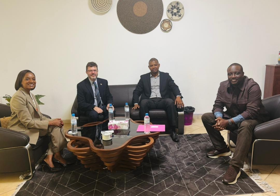 Ravi d’avoir visité IBS Group et rencontré Aguibou Ly et <a href="/haoussa_ly/">Haoussa Ly</a> , figures clés du secteur privé guinéen. Discussions sur les opportunités économiques, la notation B+ de la Guinée, le financement de projets et Simandou 2040. #Guinée #Investissement #Partenariat