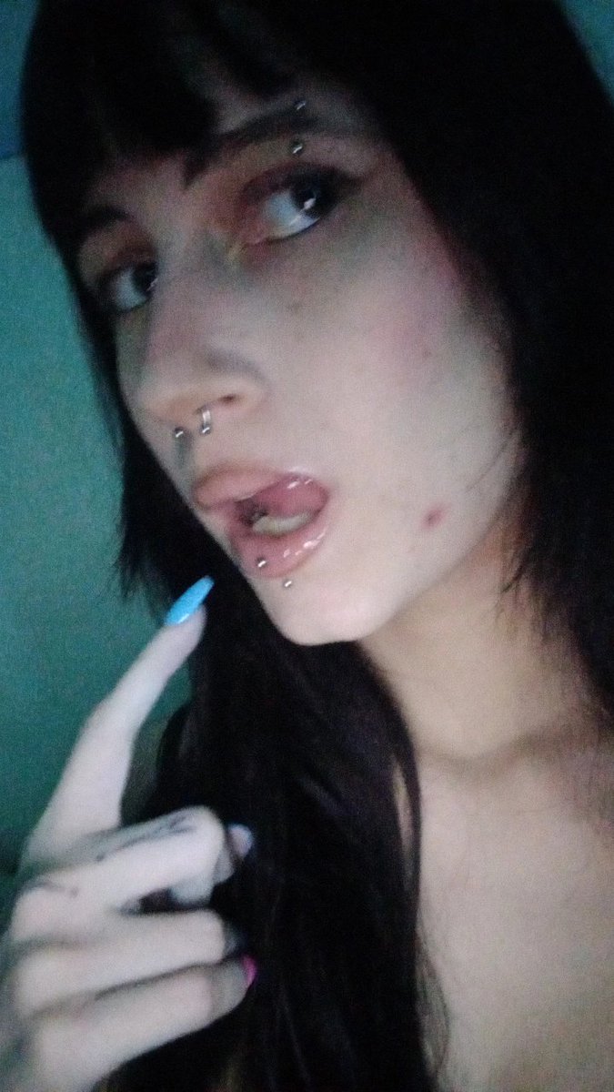 _heartands0ul_'s tweet image. Jai voulu faire cheveux bleu mais ça na pas marché... #echec