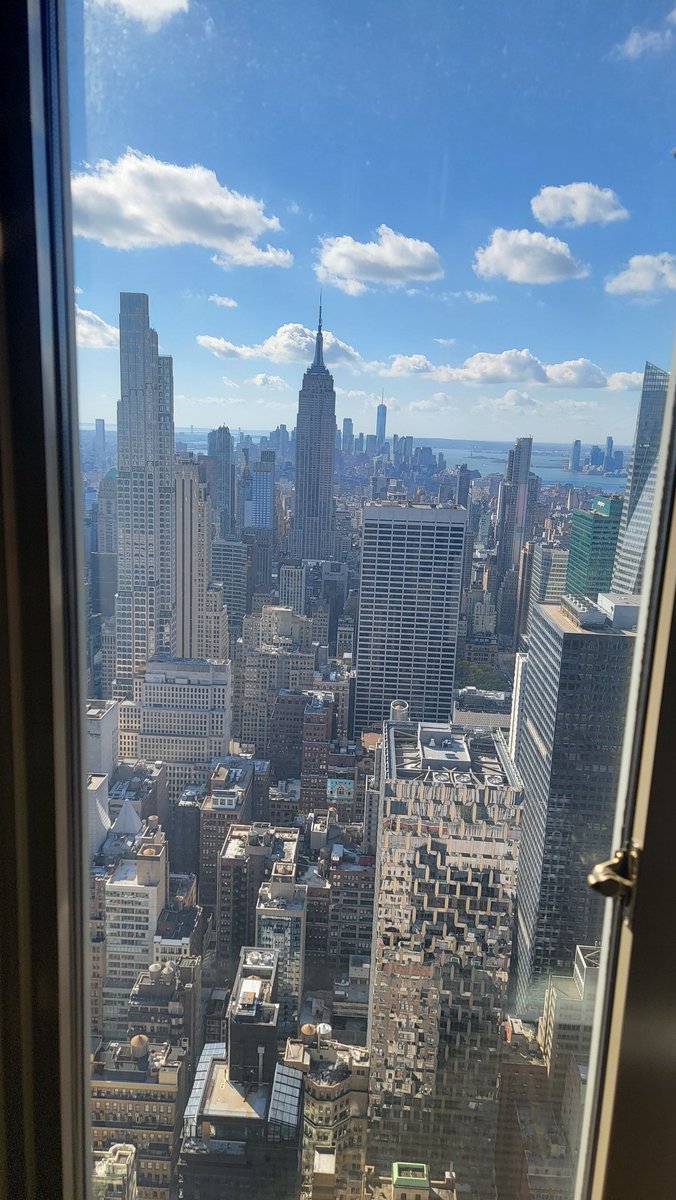 Meteorologist Peter Hall tweet media