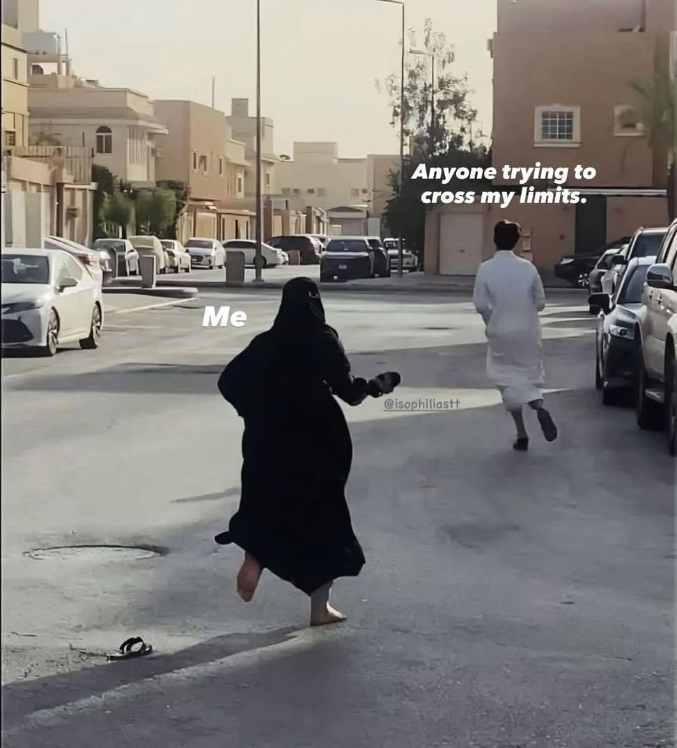 हम सब अपनी... अपनी कहानी जी रहे है अपने भिन्न किरदारों के साथ

हमे अधिकार नहीं किसी और की कहानी को गलत ठहराने का...!!
Good night 🌉😴