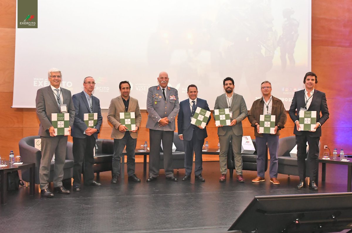 Decorreu hoje, na Aula Magna do Instituto Politécnico de Viseu, o 𝐒𝐞𝐦𝐢𝐧á𝐫𝐢𝐨 𝐝𝐞 𝐈𝐧𝐨𝐯𝐚çã𝐨 𝐝𝐨 𝐄𝐱é𝐫𝐜𝐢𝐭𝐨 𝟐𝟎𝟐𝟓, integrado nas comemorações do Dia do Exército.

#ExércitoPortuguês #DiaDoExército2025