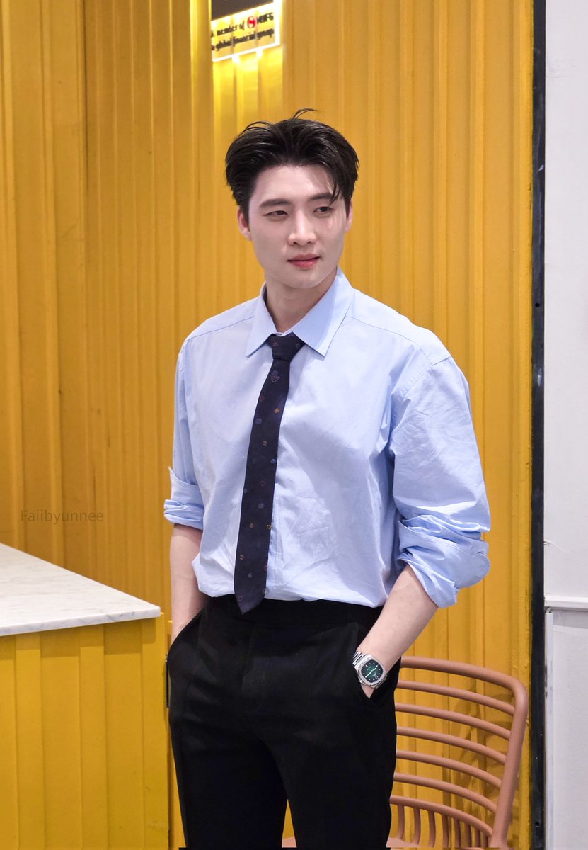 faiibyunnee's tweet image. คุณชายท่านหนึ่ง 👨‍💼

#MeanPhiravich
#MeanTro