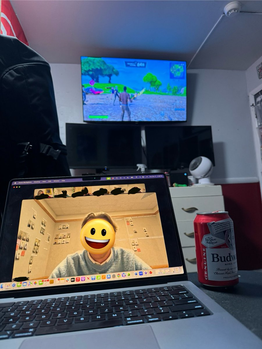 Geescottsburner's tweet image. Sorry teach my camera is not working for some reason #LANK