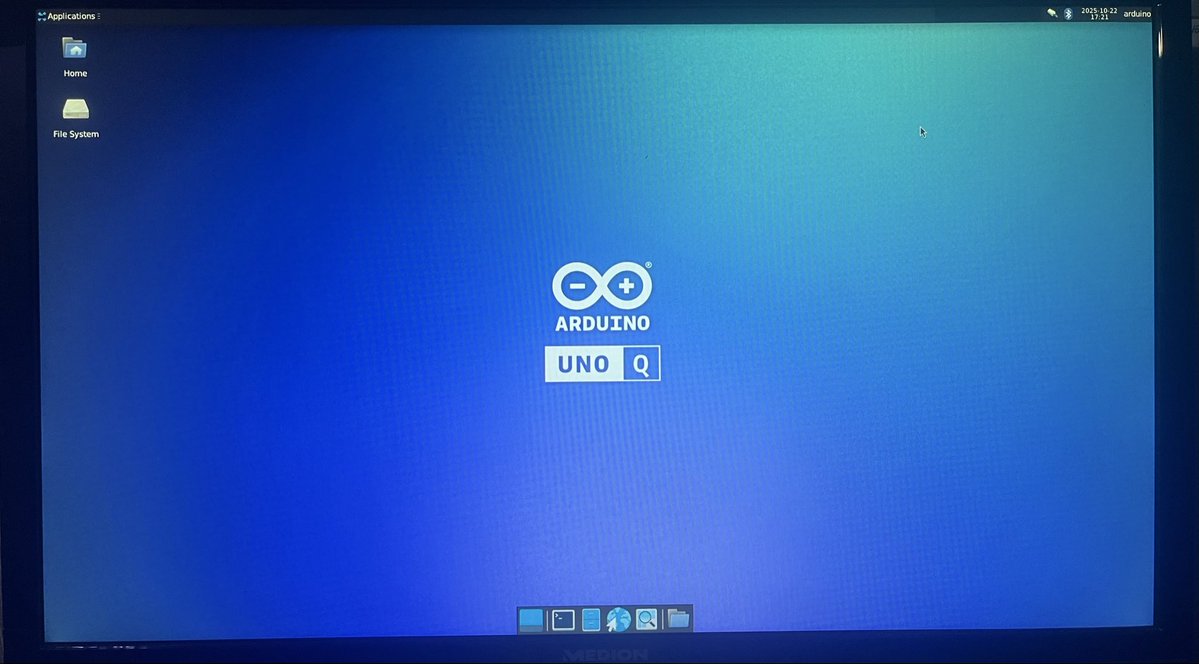 r_schulz_maker's tweet image. If you had asked me a few weeks ago: It is possible to connect a mouse, a keyboard and a monitor to an @arduino Uno? I would probably have thought you were crazy. But the new Arduino UNO Q can… sudo apt-get update😳!