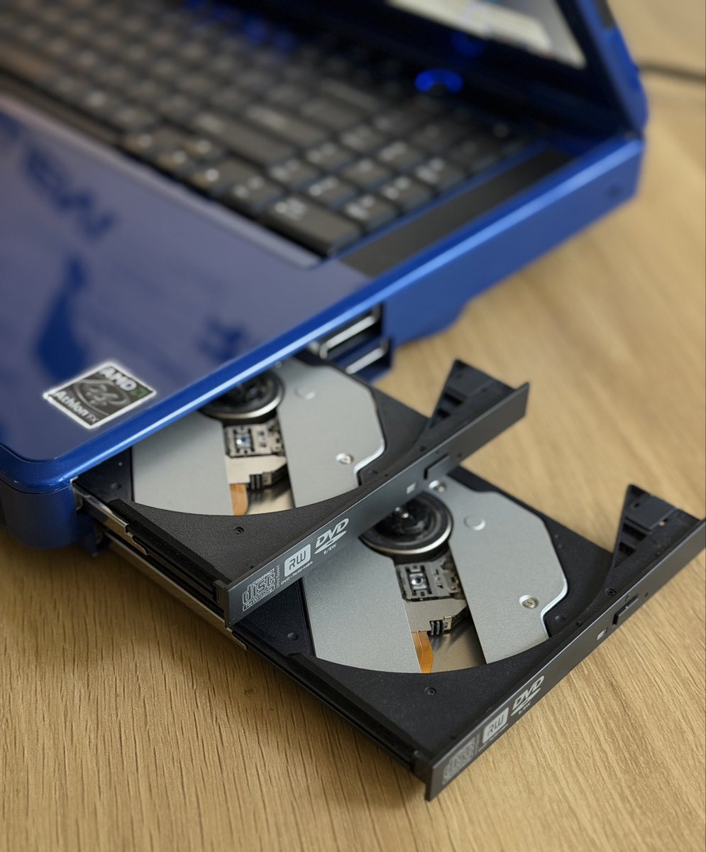 PcPhilanthropy's tweet image. If your bosses laptop looks like this, you won’t be replaced by AI