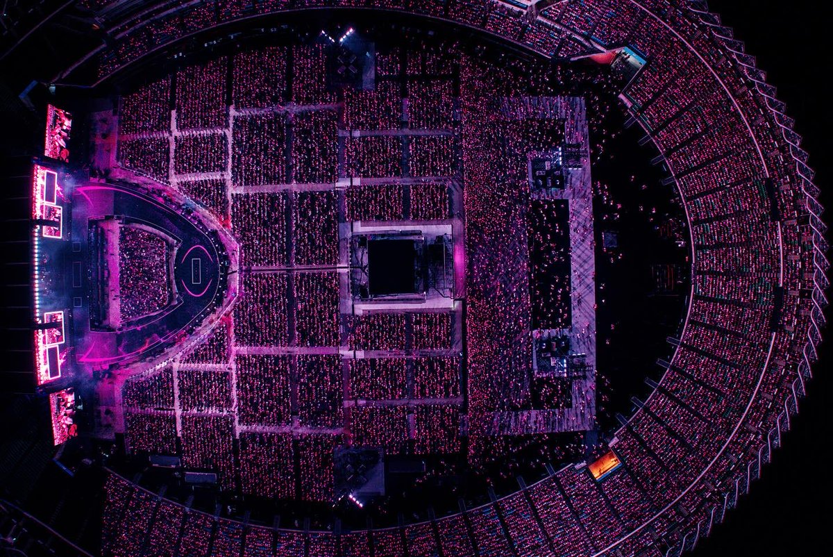 MagicTobin's tweet image. I vote #BLACKPINK for #2025MAMAVOTE