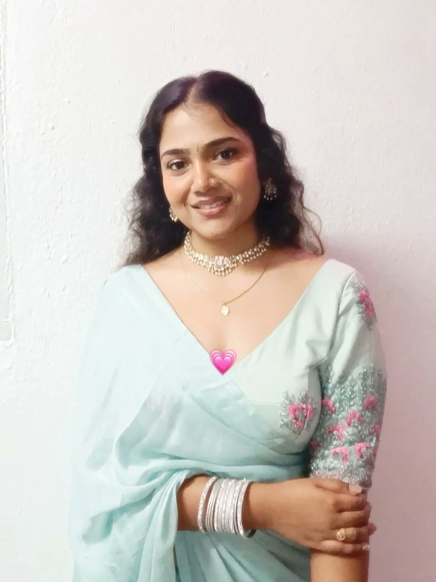 "Enna ngaaa ivolo azhaga irukinga!" Ps: yaarum solla matanga, naane solikuren!