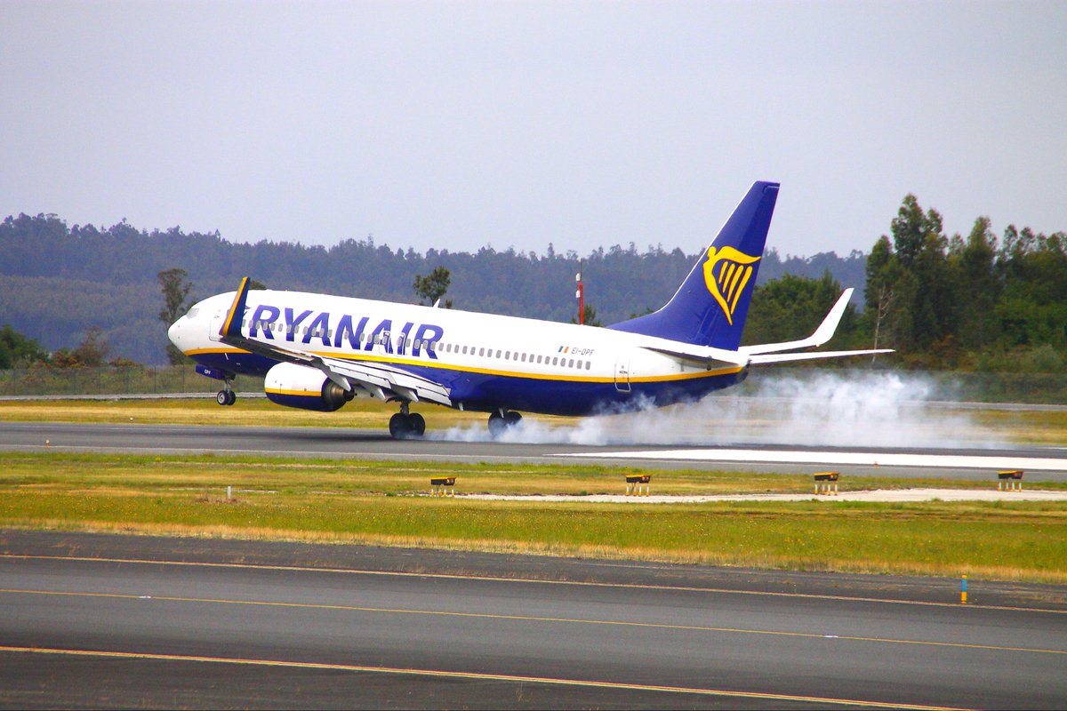 Esta semana se cancela la ruta histórica de <a href="/Ryanair_ES/">Ryanair España</a> entre Santiago y Alicante, los datos desde enero a sept de este año:

🧳118.643 pax transportados
✈️657 vuelos 
💺~96% de ocupación 

Con estos datos, parece un poco irrisorio cancelar la ruta ❌