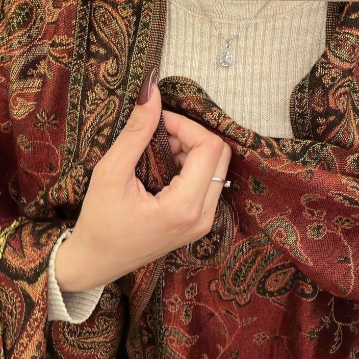 acupofwhiskey's tweet image. The unlimited love for pashmina shawls&amp;gt;&amp;gt;&amp;gt;&amp;gt;&amp;gt;