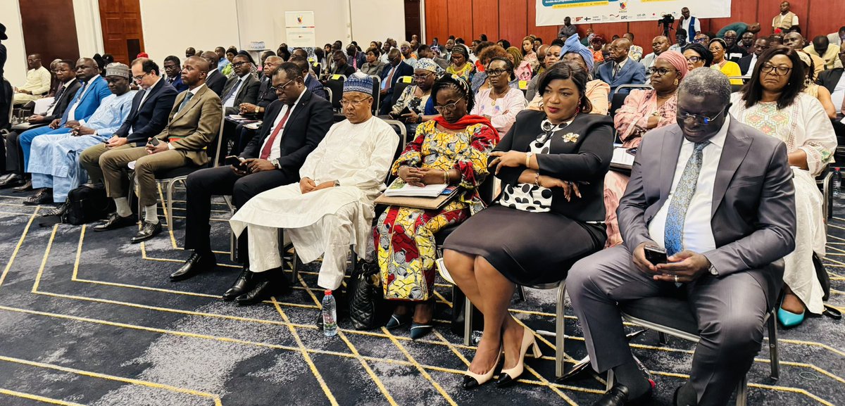 Zahralillian's tweet photo. Congratulations #MINEDUB and  partners for the final validation of National School Feeding Strategy 2025-2030 &amp; Sustainable Finance Strategy for School Feeding Programmes! 
Over 100 delegates from all regions of Cameroon representing various Ministries and 3 Ministers attended. https://t.co/pHMZ1S0yiL