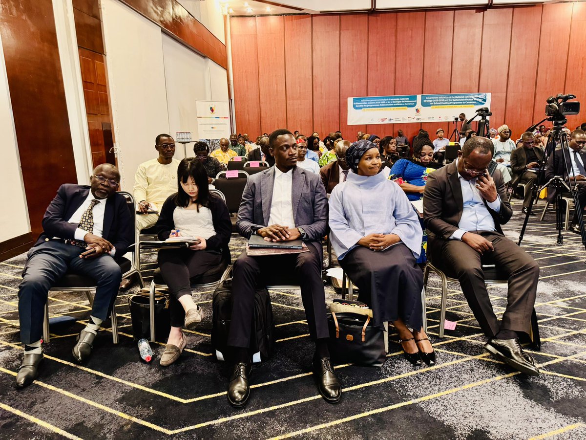 Congratulations #MINEDUB and  partners for the final validation of National School Feeding Strategy 2025-2030 &amp; Sustainable Finance Strategy for School Feeding Programmes! 
Over 100 delegates from all regions of Cameroon representing various Ministries and 3 Ministers attended.