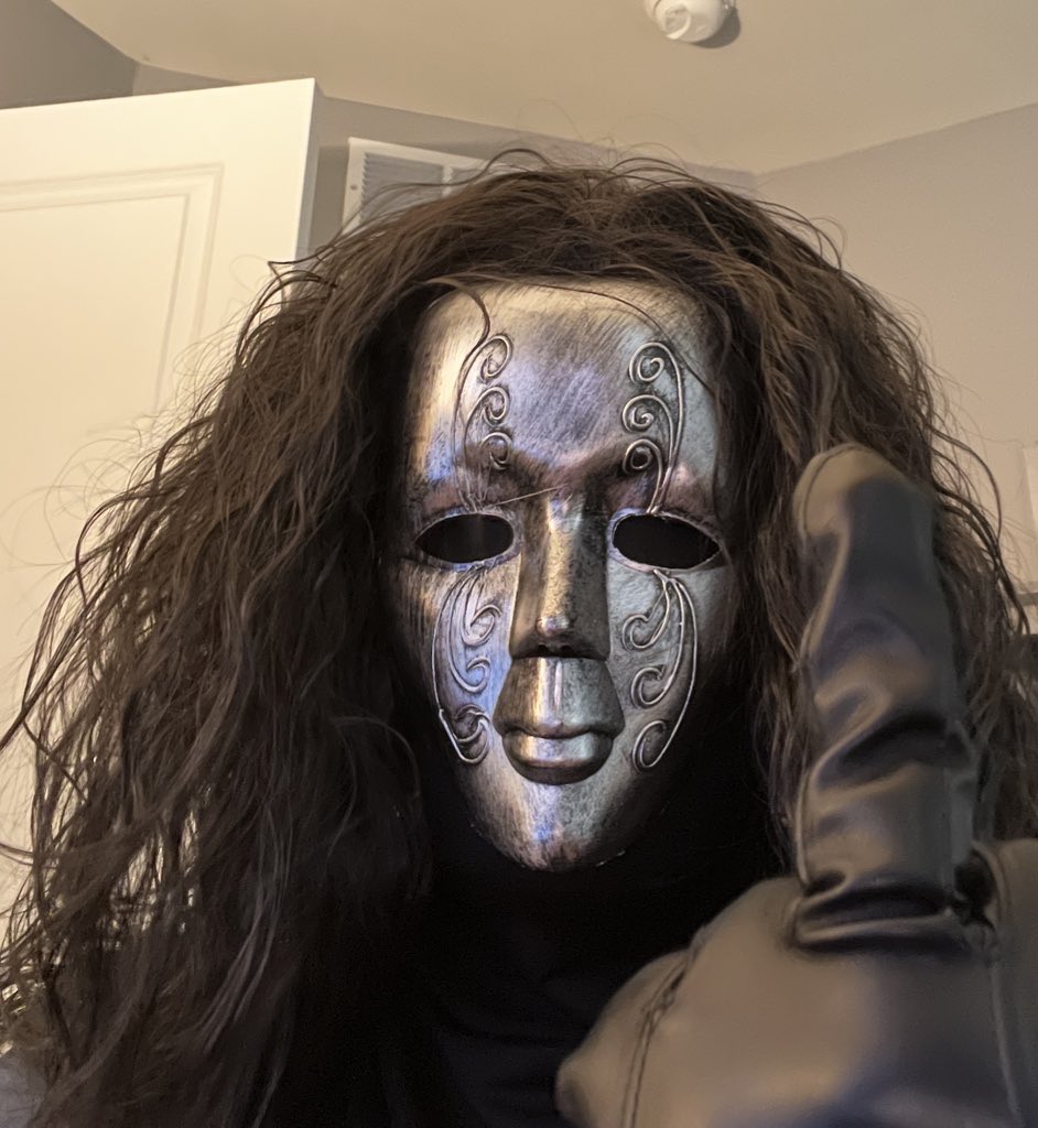 Cosplays almost done

I love halloween
