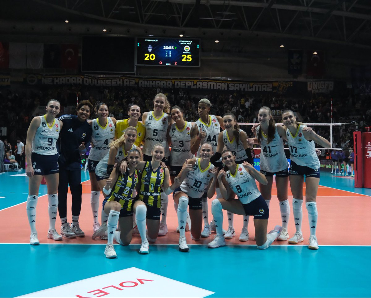 FBvoleybol's tweet image. Galibiyet pozumuz! 💛💙
#SarıMelekler