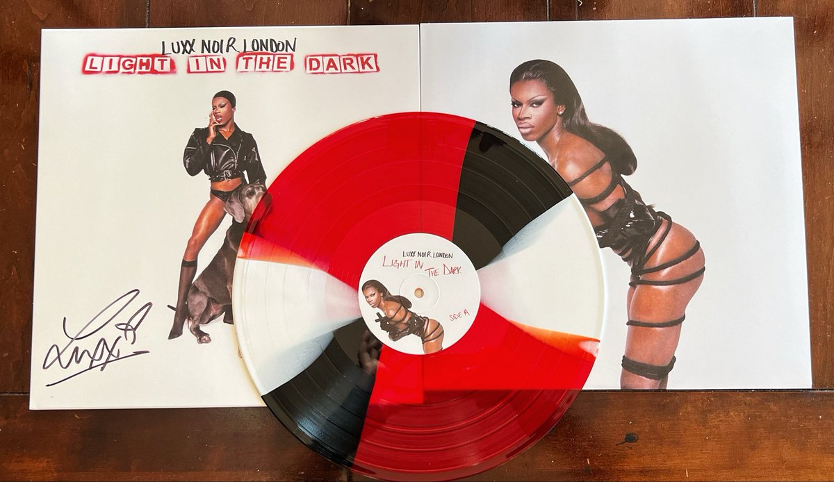 ily, this album and this beautiful pressing
 ❤️🖤🤍
<a href="/luxxnoirlondon/">luxx noir london ⋆｡°✩</a>