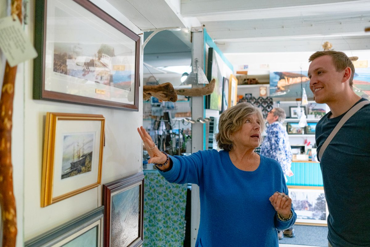 It’s #SmallBusinessWeek! 🎉
Tourism Nova Scotia’s Business Development team can help grow your business, reach new markets &amp; attract more visitors.
Connect with our team here: tourismns.ca/tourism-busine…
#TourismNS #SupportLocal #NSBusiness