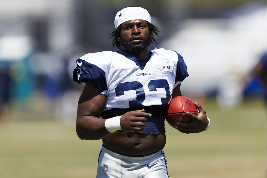 Wild: Cowboys HC Brian Schottenheimer when talking about Javonte Williams.

"I like big backs." 😳

Deuce Vaughn catching some serious shade... 