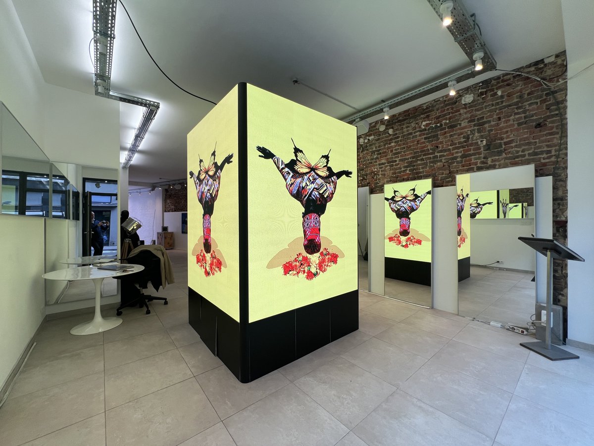 My works are currently exhibiting in Brussels with Artcrushgallery.

Grateful 🤍