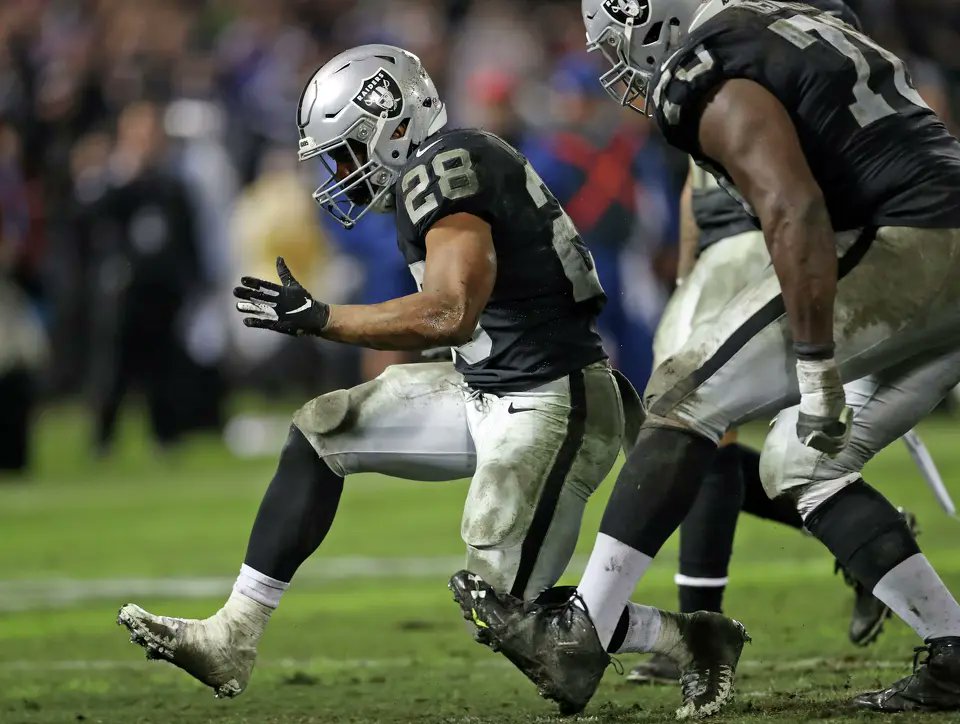 . <a href="/D4VIDHernandez/">David Hernandez</a> and <a href="/Eric_Branch/">Eric Branch</a>: Former NFL star Doug Martin was placed on psychiatric hold months before death in police custody

sfchronicle.com/bayarea/articl…