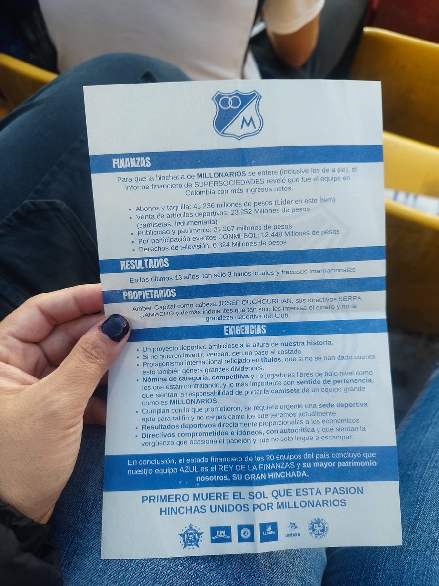 macasanchez08's tweet photo. @eldoctorpelaez @MdeFrancisco12 Les comparto el volante que estaban entregando ayer los hinchas de millonarios. El equipo salió abucheado por sus hinchas https://t.co/iGyJyt71I4