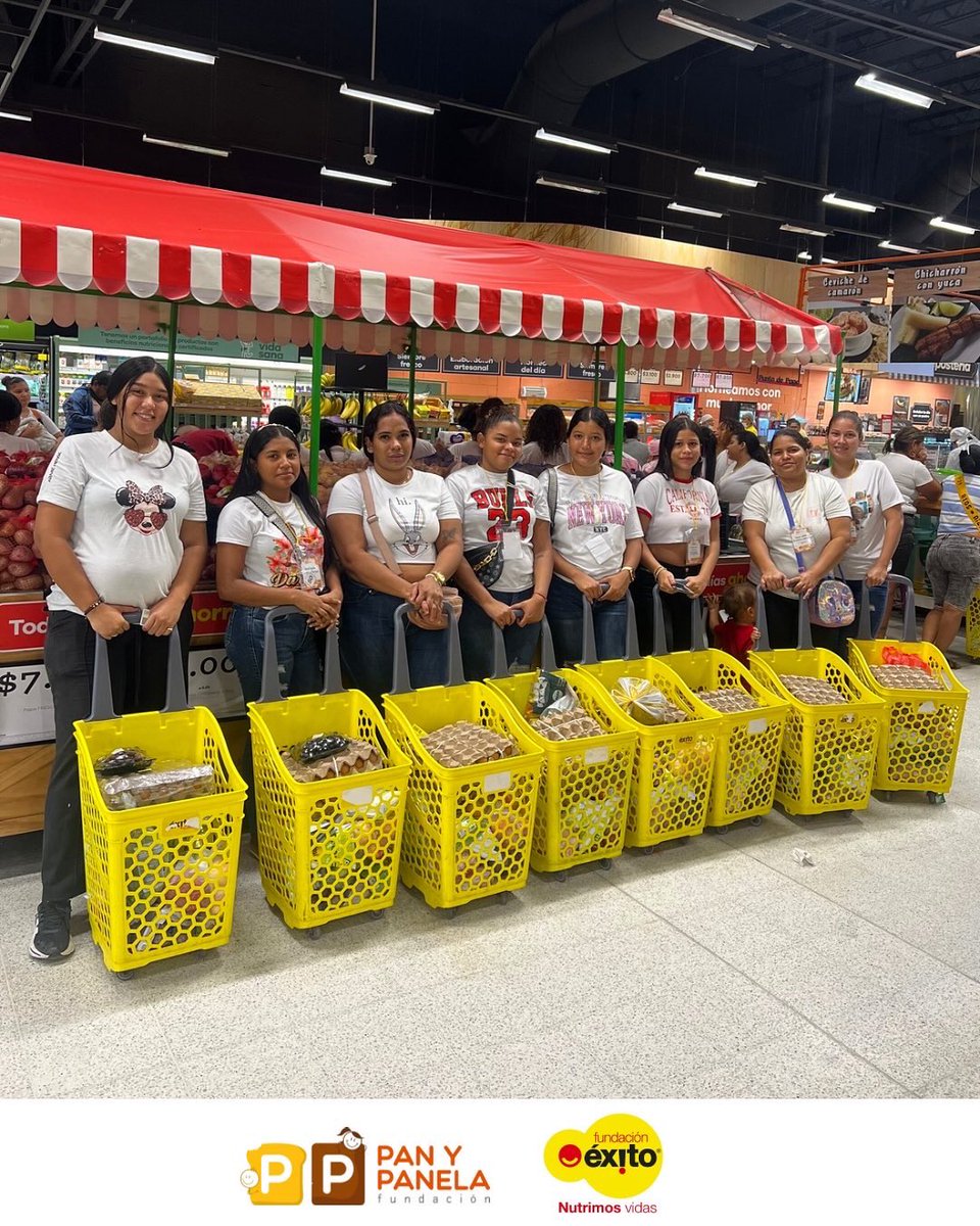 fpanypanela's tweet photo. En la Fundación seguimos acompañando con amor a nuestras madres gestantes y lactantes 💛
Gracias @Fundacion_Exito por permitir una jornada más de redención de alimentos que fortalece la nutrición y el bienestar de nuestras familias 🧡 #Lactatón #ConLasGoticasNutrimosVida https://t.co/8oyLKd2pqB