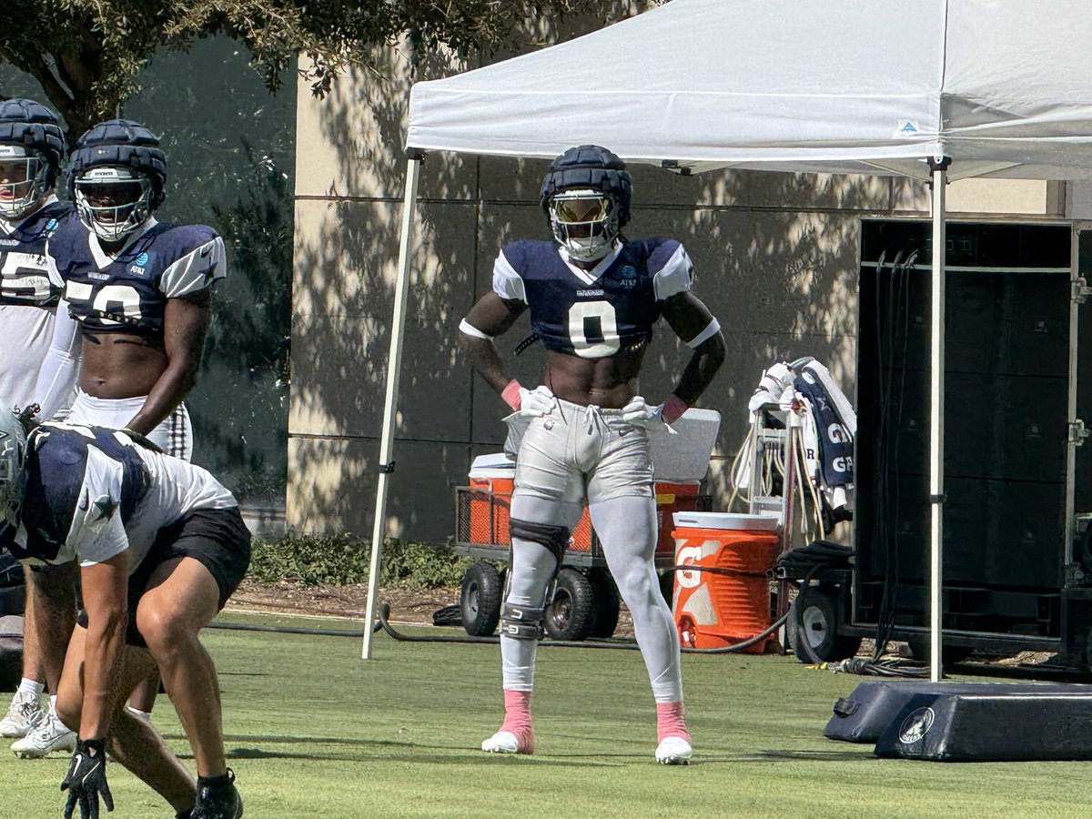 DeMarvion Overshown back at practice with Dallas Cowboys 