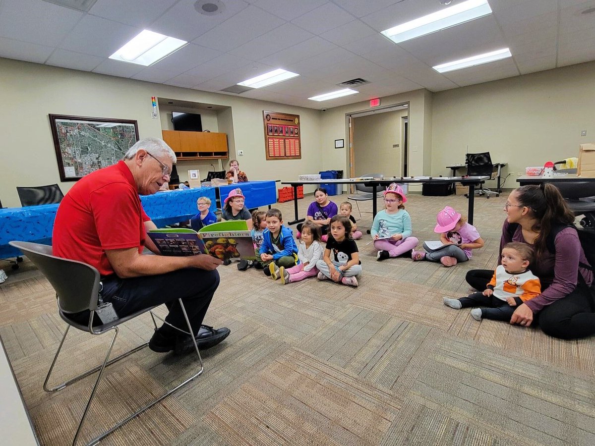 AddisonPubLib's tweet image. Thanks to Firefighter Randy and the Addison Fire Protection District for welcoming us on Saturday for an afternoon filled with stories, fun activities, and learning about fire safety for Fire Prevention Month! 🚒