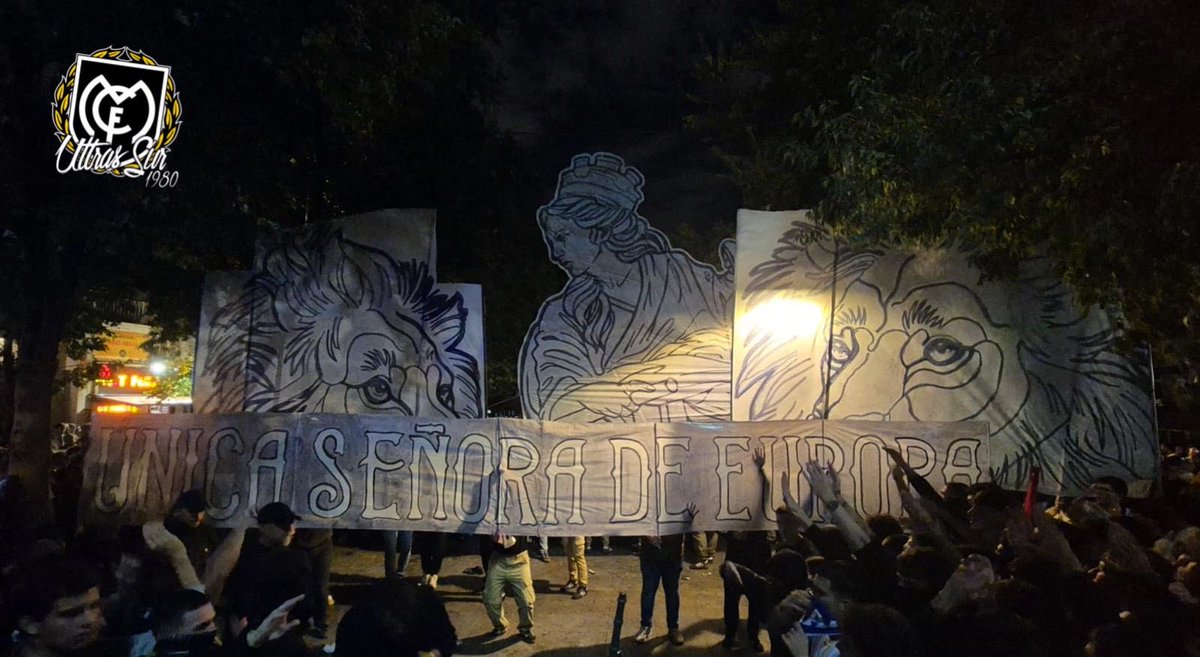 ¡Vecchia Signora sólo una!
#UltrasSur #SiempreFieles #DiosaCibeles #MarcelianoSantamaría