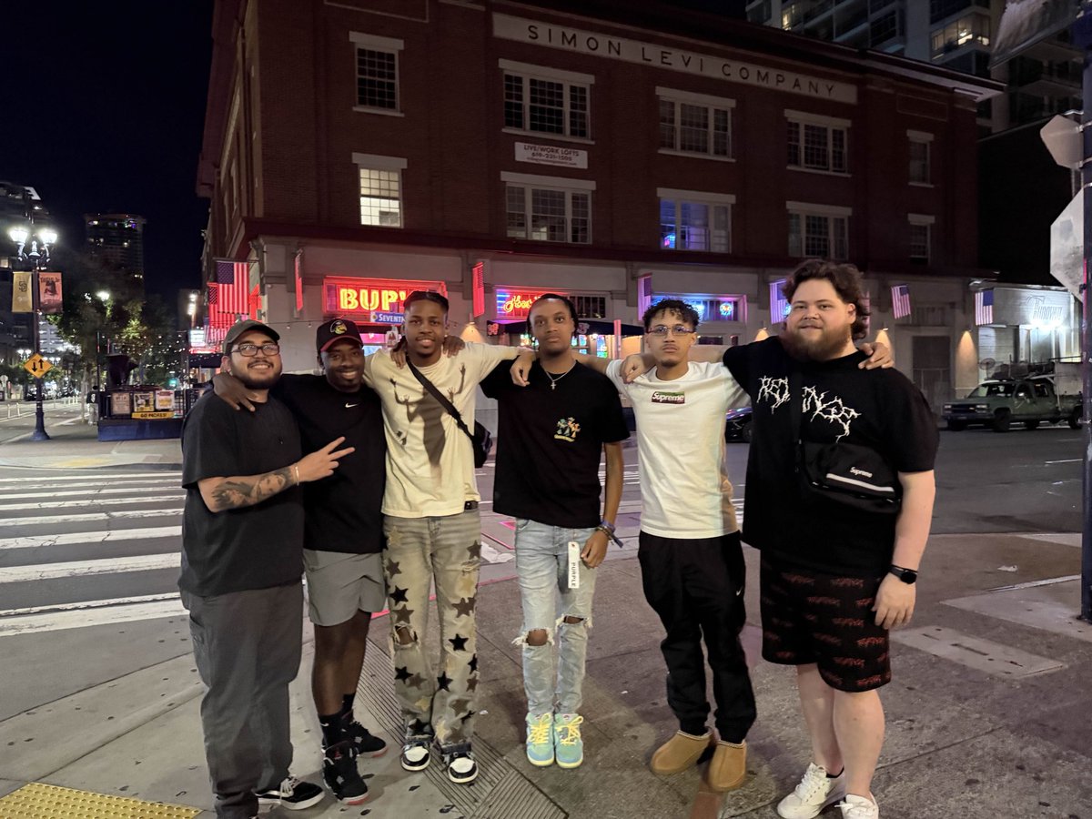 ItsNotRich_'s tweet image. This years TwitchCon was so much fun! See you all next year 🫰🏼 (1/3)