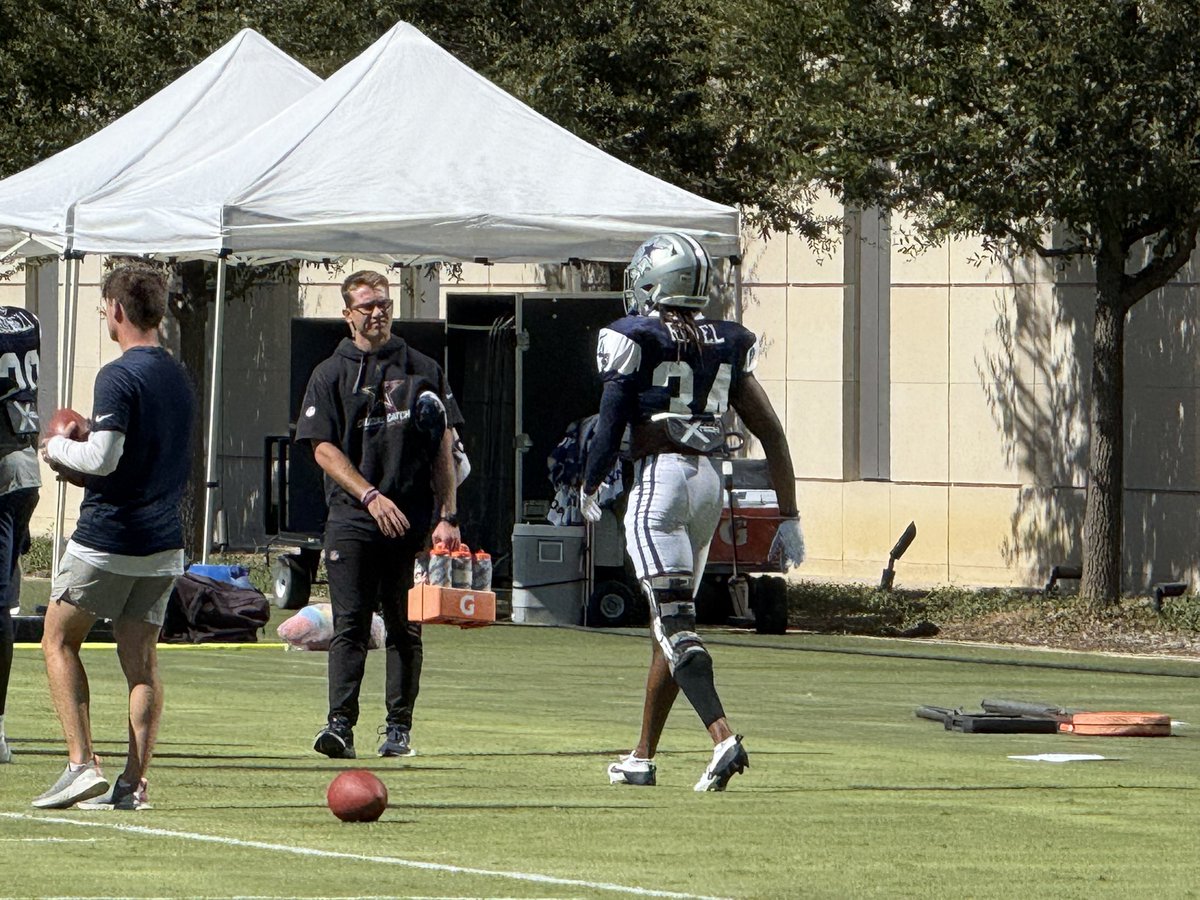Rookie CB Shavon Revel practices with Cowboys for first time 