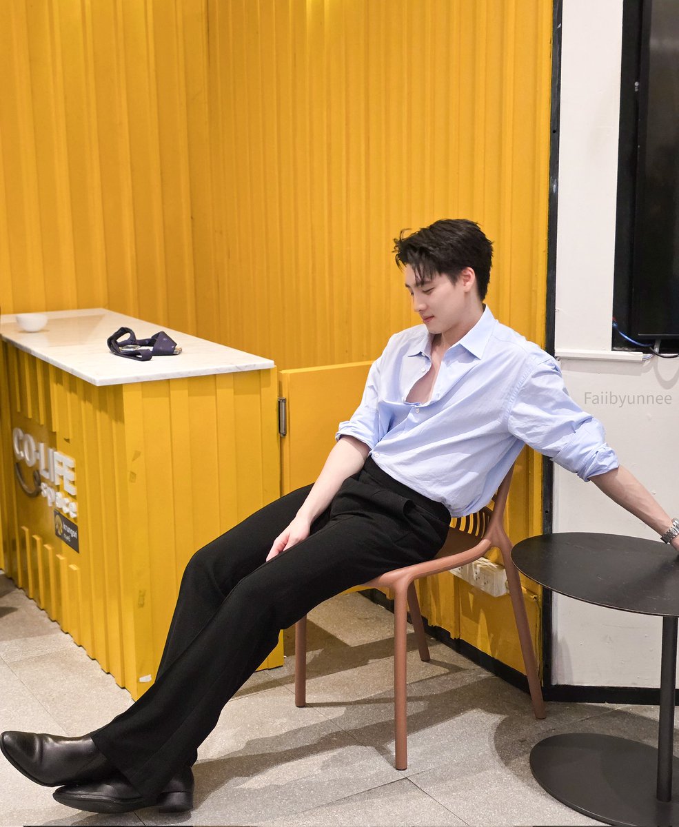 faiibyunnee's tweet image. ทำทุกที่ให้เป็นสตูได้เสมออ่ะคนนี้

#MeanPhiravich
#MeanTro