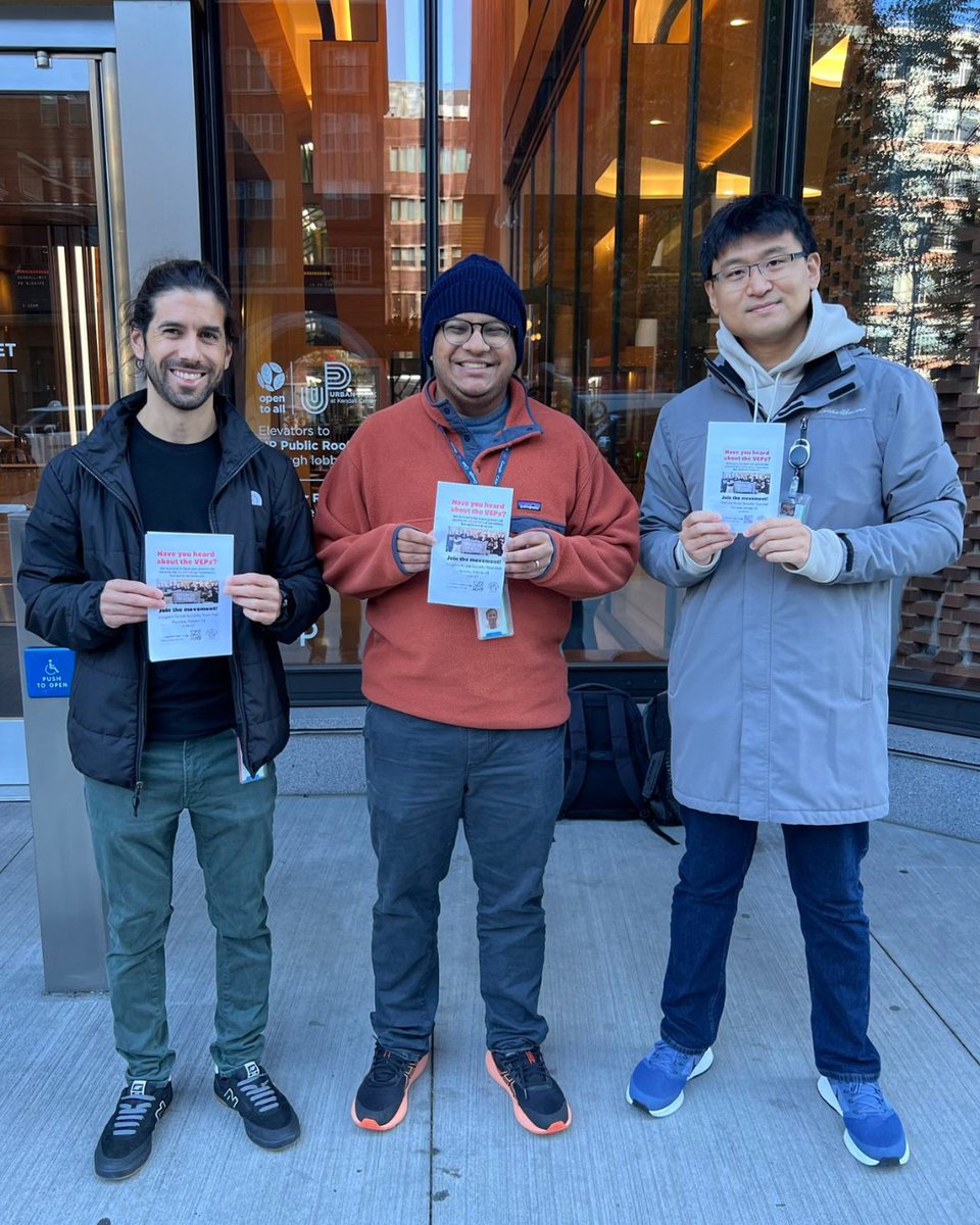 AlphabetWorkers's tweet image. Join the Googlers For Job Security movement! We’re hosting a town hall TOMORROW, Thu, Oct 23, 1 PM PT/4 PM ET, to discuss the importance of our new “severance as leave” demand, what comes next in our job security campaign, & what part you can play!
RSVP: go.awu.fyi/g4js-town-hall