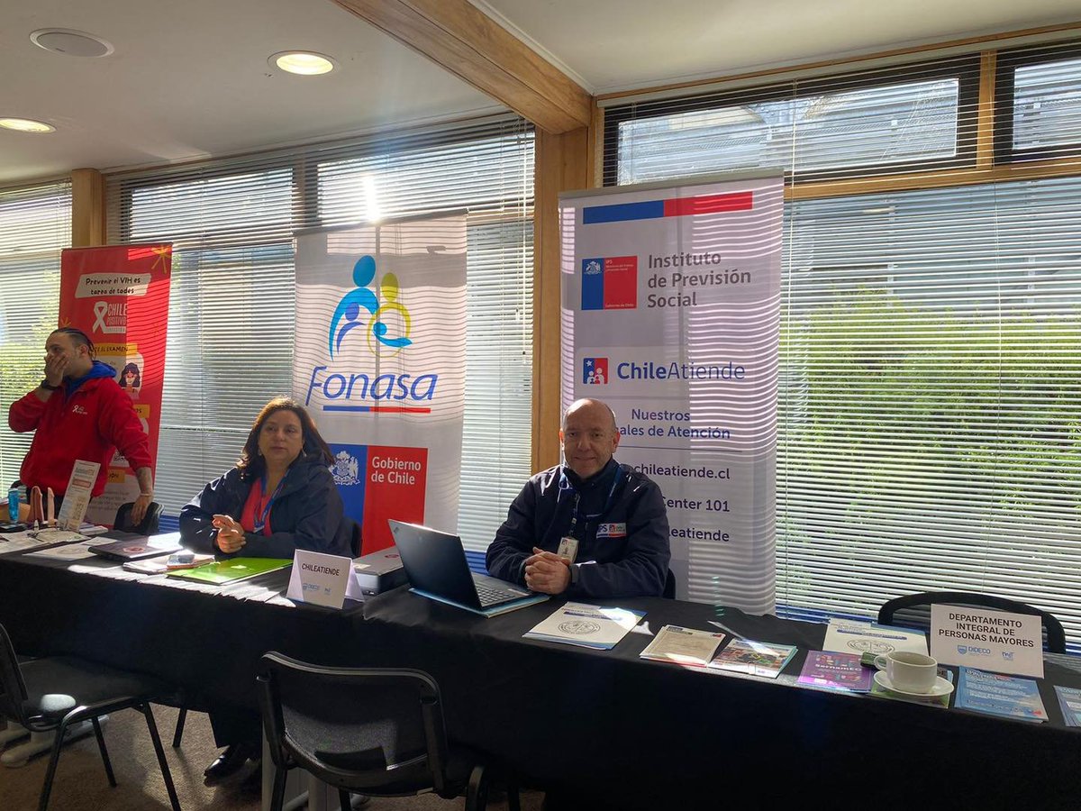 En la empresa Multi X, nuestro ejecutivo móvil Nicolás Caldichoury participó en la jornada “Municipalidad en tu empresa” Puerto Montt, acercando los beneficios del Estado y apoyando a las y los trabajadores en sus trámites junto a otros servicios públicos.
