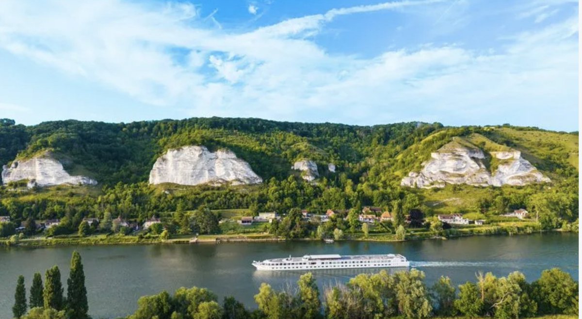 familytravel4um's tweet image. Let’s talk ships! We’re always impressed by @CroisiEurope_RC  — offering intimate, intentional river cruises with just 16–200 guests onboard. Explore Europe, Africa &amp;amp; more in style. ✨ Keep an eye out for their amazing deals!
#FallTrips #CroisiRiverCruise #CroisiEurope