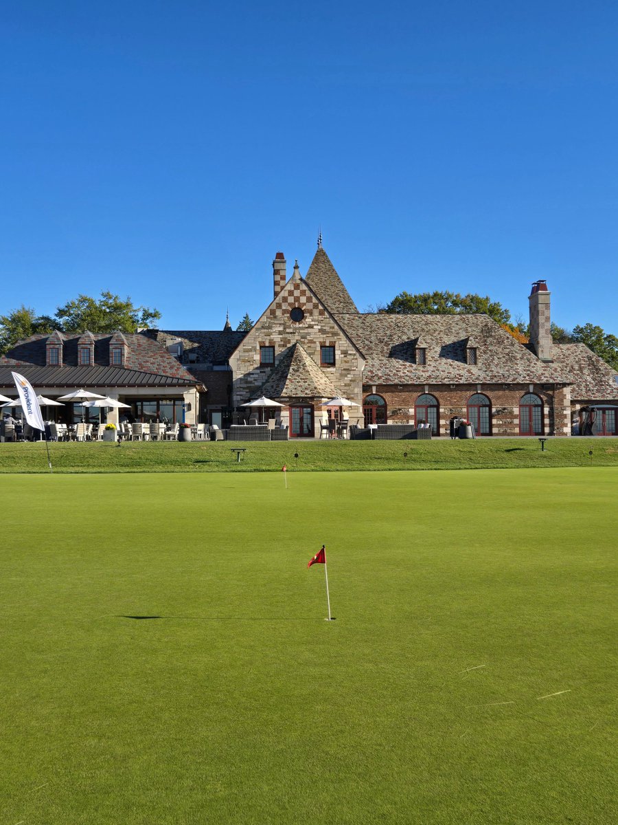 Congratulations to the Provident Bank team for taking home the trophy at the 7th Annual NJ Corporate Golf Challenge at Mountain Ridge Country Club in West Caldwell, NJ! This great event supports NJ Golf’s Caddie Scholarship and Youth Foundation, helping to open doors for young