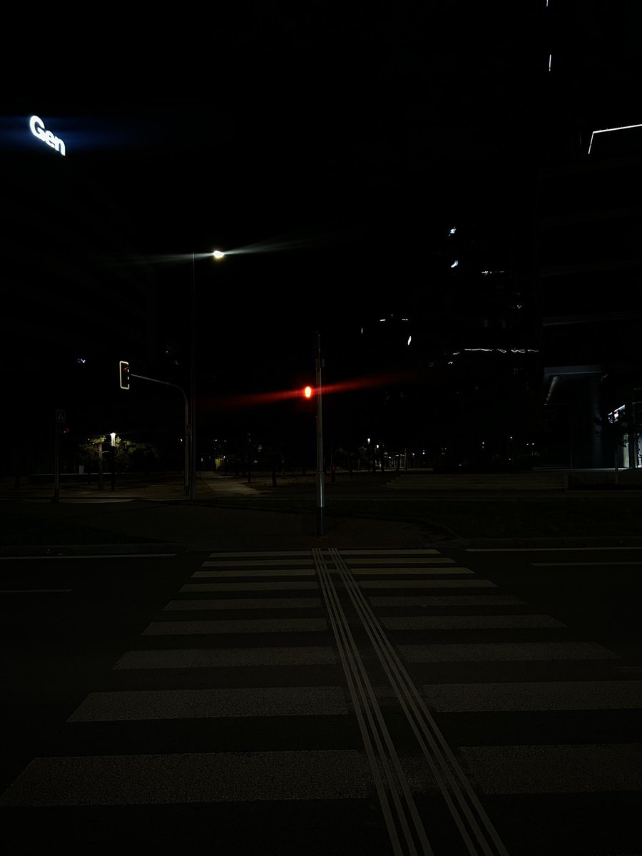 1er deg je viens de sortir du taff a l’instant .. le sick day pr demain je l’ai envoyé a l’instant aussi mdr