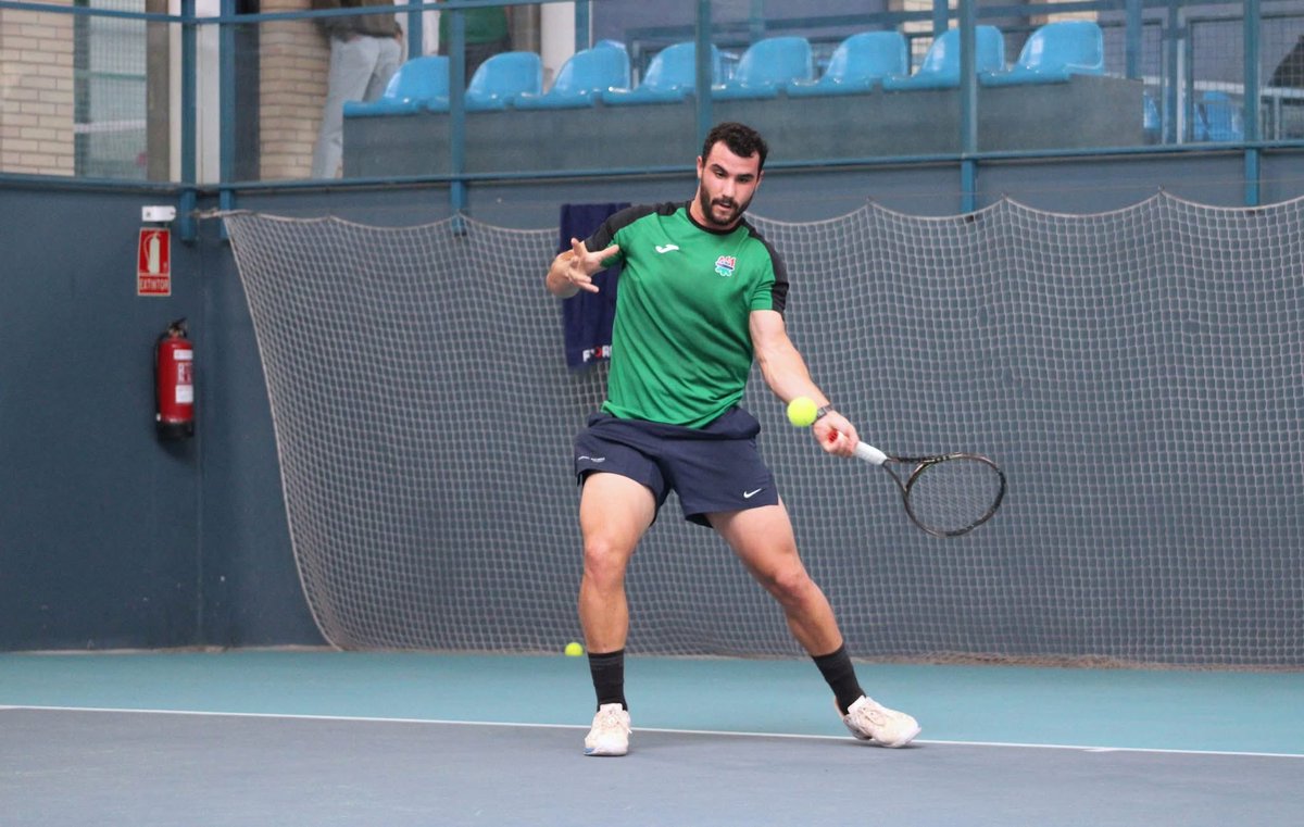 ADSanJuanDKE's tweet photo. 🎾 𝐄𝐥 𝐞𝐪𝐮𝐢𝐩𝐨 𝐚𝐛𝐬𝐨𝐥𝐮𝐭𝐨 𝐝𝐞 𝐓𝐞𝐧𝐢𝐬 𝐒𝐚𝐧 𝐉𝐮𝐚𝐧 𝐬𝐞 𝐢𝐦𝐩𝐨𝐧𝐞 𝐚𝐥 𝐂𝐓 𝐀𝐥𝐜𝐨𝐫𝐜ó𝐧 (𝟒-𝟏) 𝐞𝐧 𝐬𝐮 𝐨𝐛𝐣𝐞𝐭𝐢𝐯𝐨 𝐝𝐞 𝐚𝐬𝐜𝐞𝐧𝐝𝐞𝐫 𝐚 𝐒𝐞𝐠𝐮𝐧𝐝𝐚

💚 @tenisadsj 

https://t.co/hmRGGfwTAb https://t.co/2cvRNRaaYz